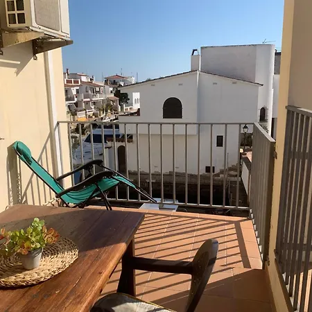 Waterside - Two Bedroom Empuriabrava