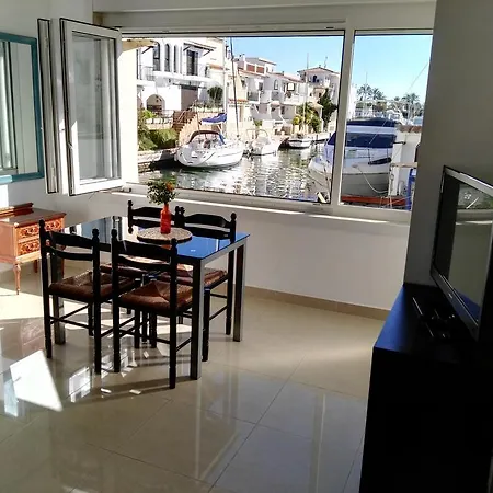 Waterside - Two Bedroom * Empuriabrava