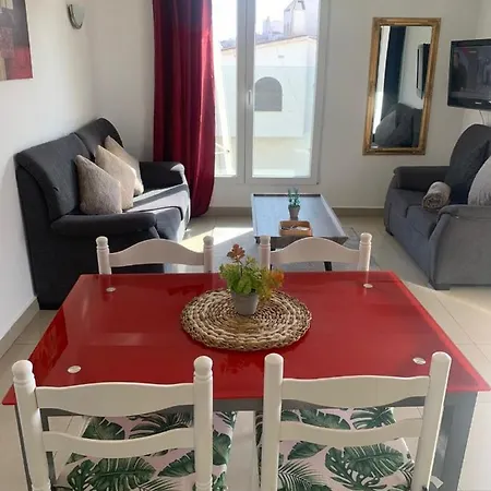 Apartmán Waterside - Two Bedroom Empuriabrava