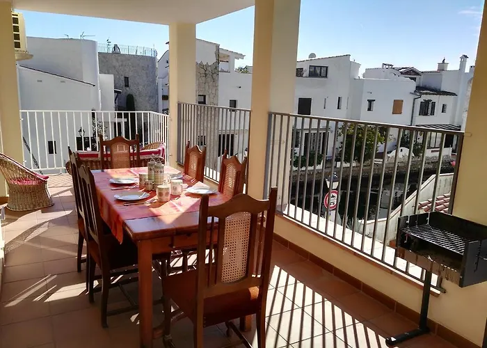 Waterside - Two Bedroom Empuriabrava