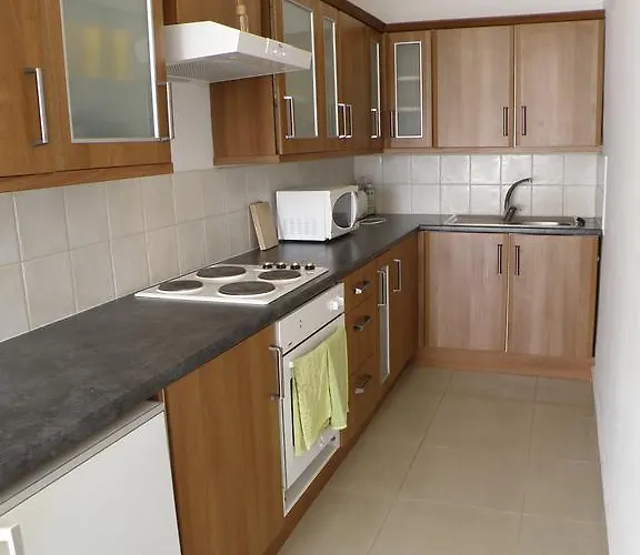 Waterside - Two Bedroom Appartamento